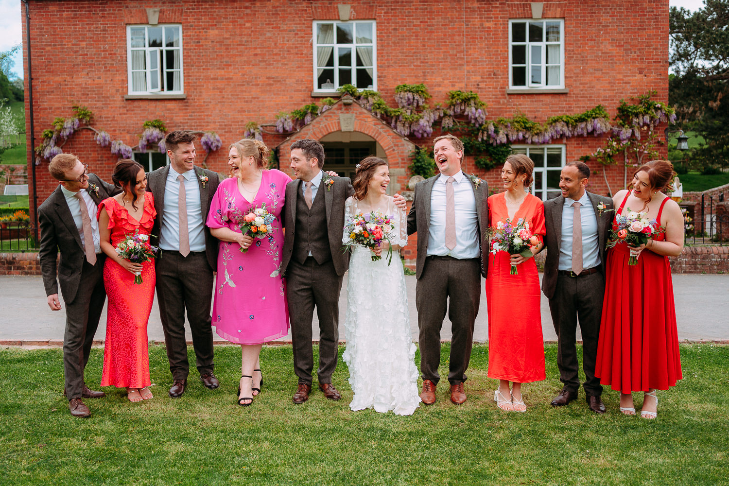 THE HAYBARN WEDDING PHOTOGRAPHY HEREFORDSHIRE 014 THE HAYBARN WEDDING PHOTOGRAPHY HEREFORDSHIRE 014